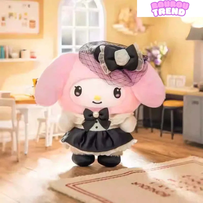 Poupée en peluche Sanrio