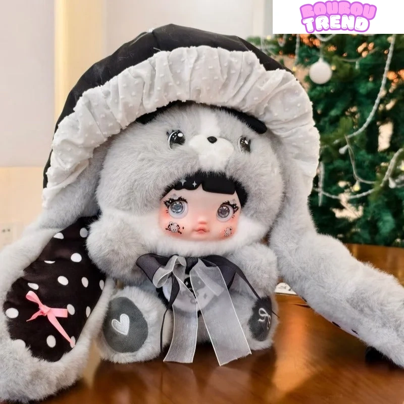 Détails des poupées en peluche Nommi