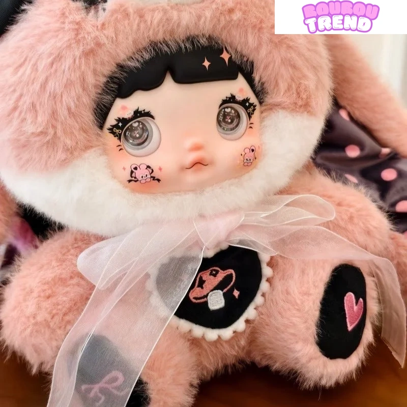 Collection de poupées en peluche Nommi