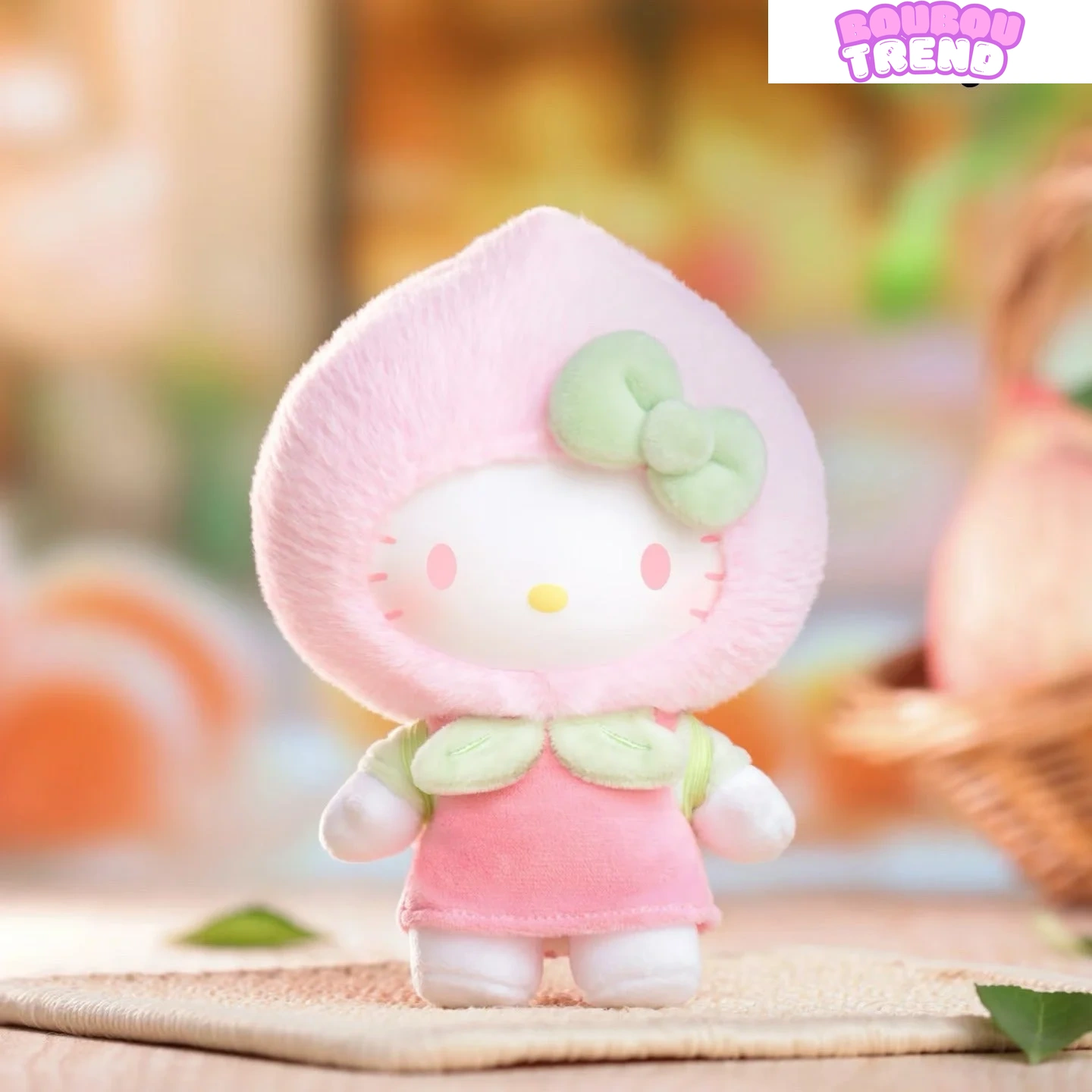 Poupée en peluche HELLO Kitty