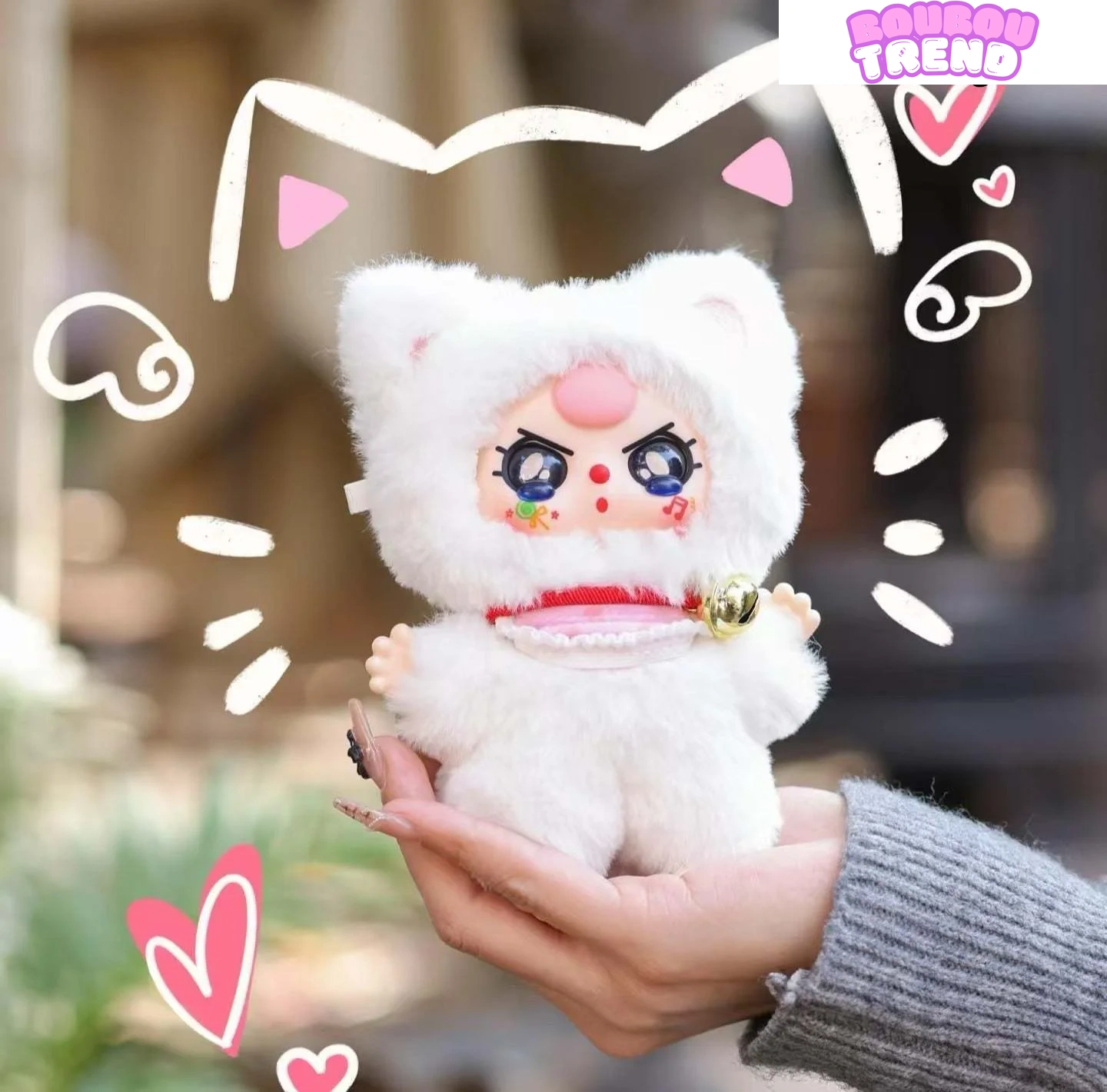 Poupée en peluche de la série des trois milliardaires