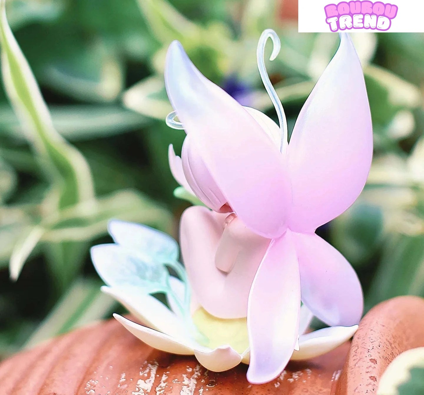 Détails de la Figurine Papillon de Lune de Sommeil