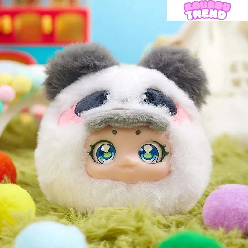 Collection de poupées en peluche