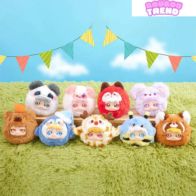 Poupée en peluche adorable