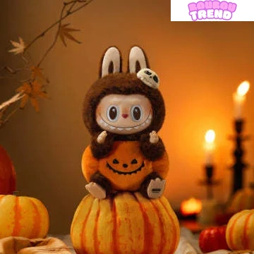 Détails du Pendentif en Vinyle Peluche Citrouille